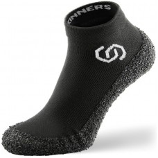 SKINNERS Sockenschuhe schwarz mit farbigem Logo Gr. 43-44 & 47-49